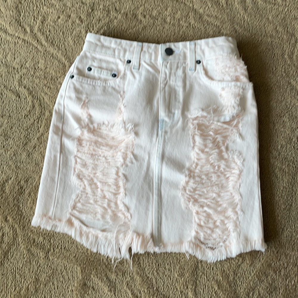 CARMAR denim skirt. - Picture 7 of 12